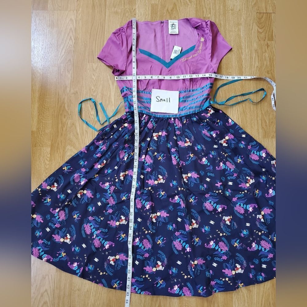 NEW! Disney The Dress Shop 'Alice in Wonderland' Retro Style Dress. - Picture 11 of 14